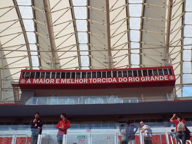 在疫情的背 在疫情的背